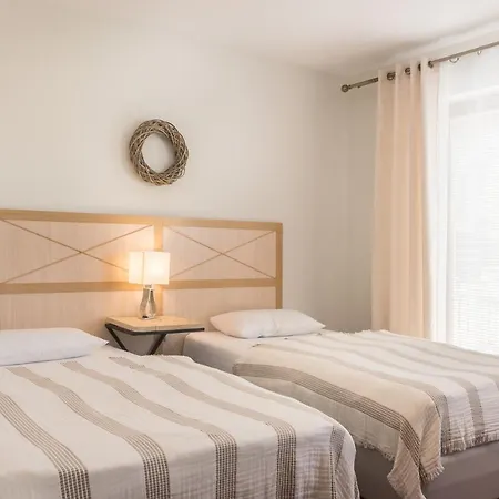Villa Gdynia Oda ve Kahvaltı 3*