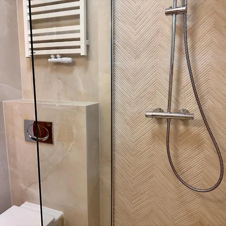 Villa Gdynia Oda ve Kahvaltı 3*